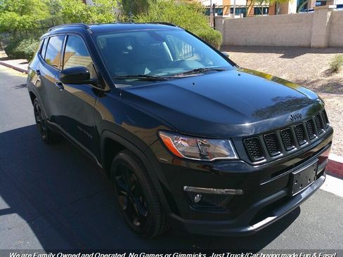 Used 2019 Jeep Compass Altitude image 1