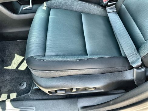 New 2026 GMC Terrain AT4 w/ Convenience Package III image 25