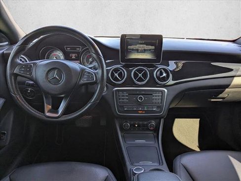 Used 2015 Mercedes-Benz CLA 250 4MATIC image 17
