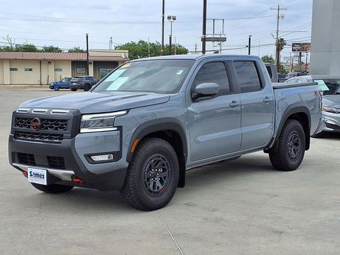 Used 2025 Nissan Frontier Pro-X w/ Pro Convenience Package RWD image 4