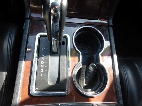 Used 2017 Lincoln Navigator L Select image 32