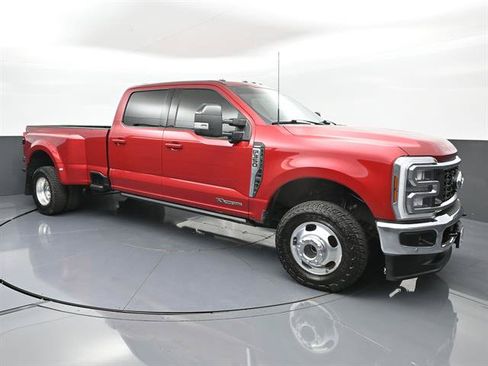 Used 2024 Ford F350 Lariat w/ Lariat Ultimate Package AWD/4WD image 2