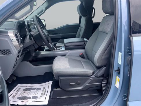 Used 2023 Ford F150 Lightning XLT AWD/4WD image 7