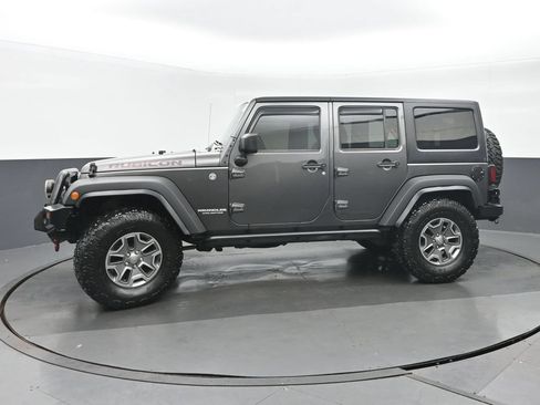 Used 2016 Jeep Wrangler Unlimited Rubicon w/ Connectivity Group AWD/4WD image 6