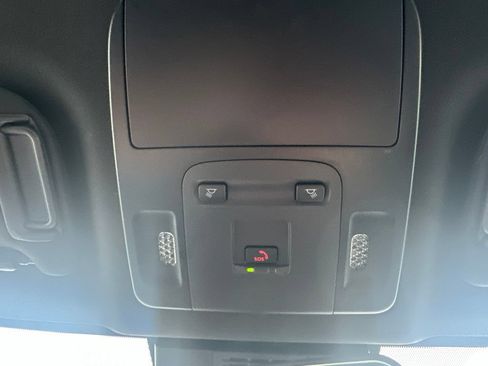 Used 2025 Toyota Camry SE FWD image 21
