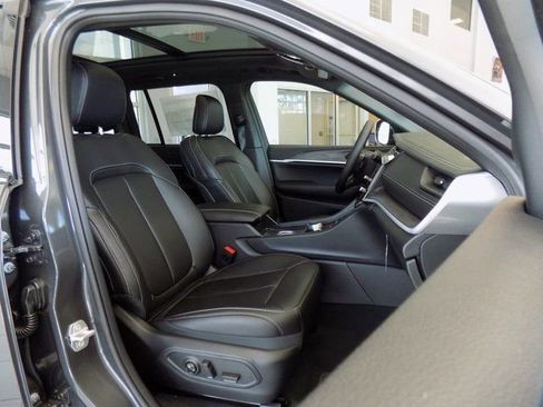 New 2026 Jeep Grand Cherokee Limited image 24