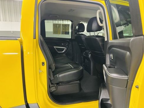 Used 2018 Nissan Titan PRO-4X w/ Pro-4x Convenience Package image 31