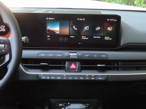 Certified 2025 Kia K4 LXS image 16