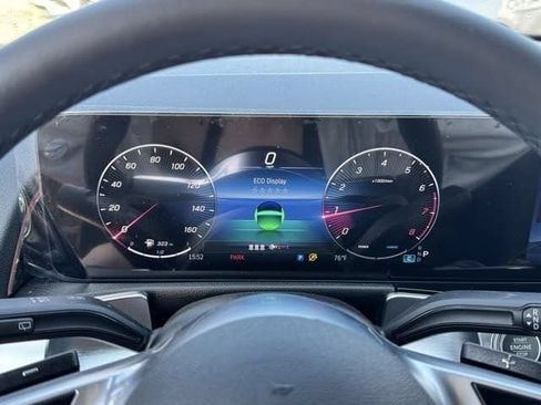 New 2025 Mercedes-Benz GLB 250 image 19
