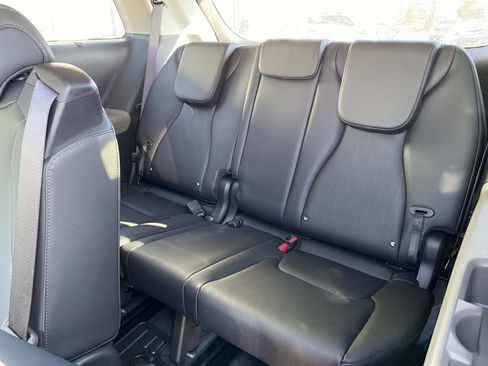 New 2026 Kia Carnival EX image 8