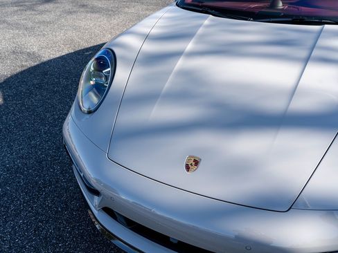 Certified 2024 Porsche 911 Carrera 4S image 18