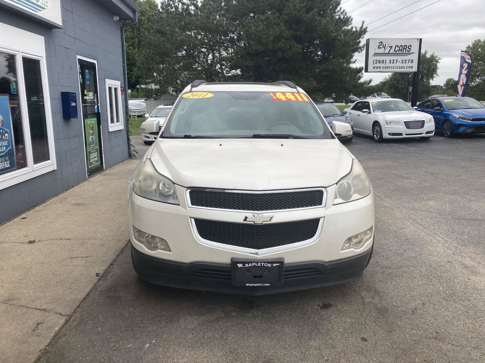 Used 2011 Chevrolet Traverse LT w/ Personal Connectivity Package AWD/4WD image 2