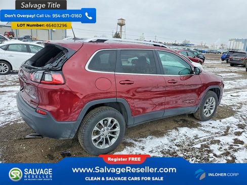 Used 2019 Jeep Cherokee Latitude Plus w/ Cold Weather Group AWD/4WD image 4