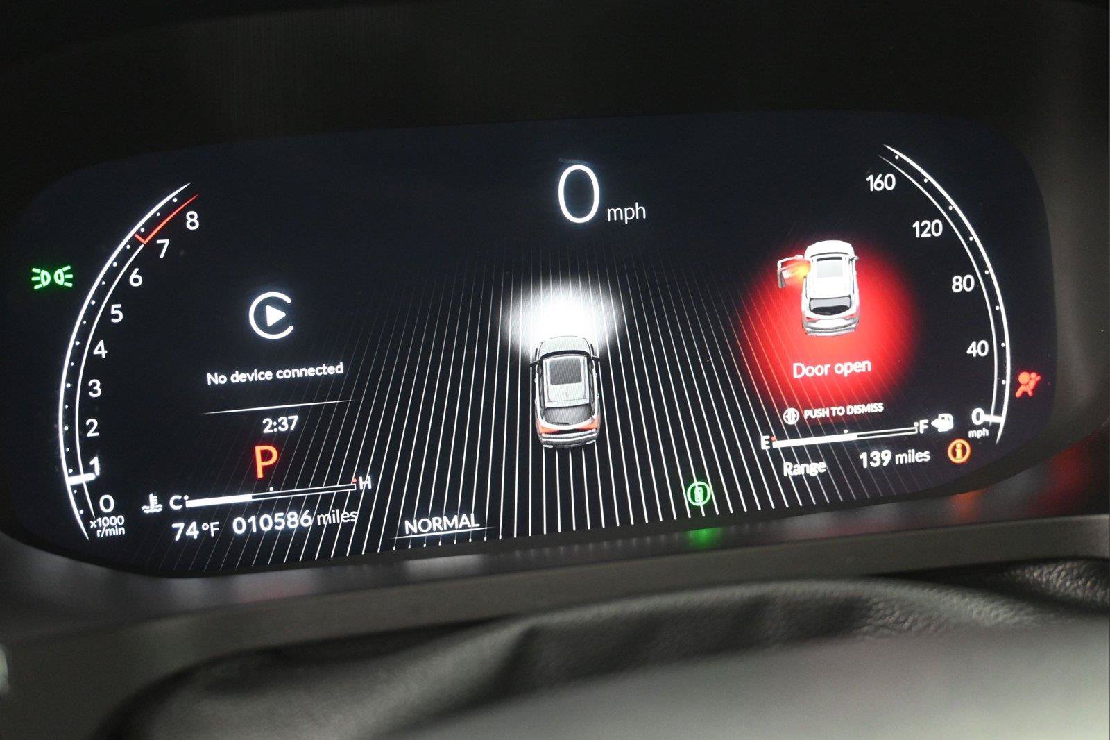 Certified 2025 Acura MDX w/ Technology Package AWD/4WD image 3