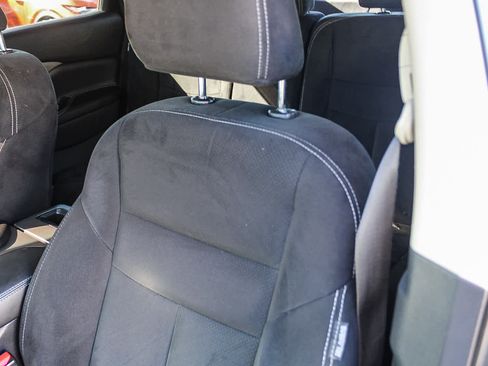Used 2019 Nissan Murano SV w/ Premium Package FWD image 25