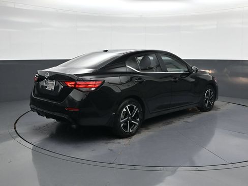 Used 2025 Nissan Sentra SV w/ All-Weather Package FWD image 10