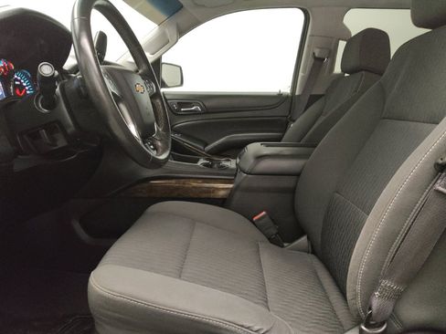 Used 2016 Chevrolet Suburban LS RWD image 17
