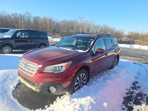 Used 2015 Subaru Outback 2.5i Limited image 1