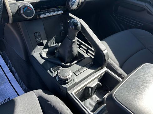 Used 2024 Toyota Tacoma SR w/ SR Upgrade Package AWD/4WD image 19