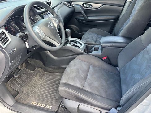 Used 2015 Nissan Rogue S FWD image 10