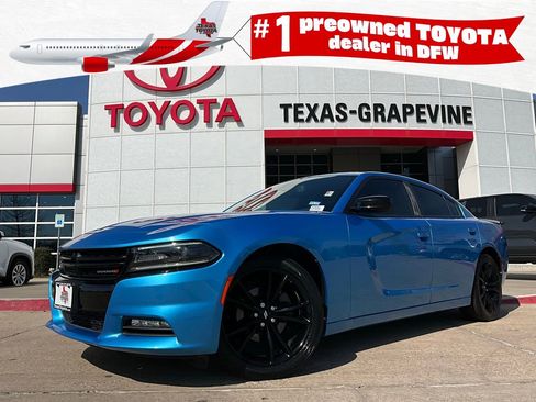 Used 2018 Dodge Charger SXT Plus w/ Blacktop Package image 1