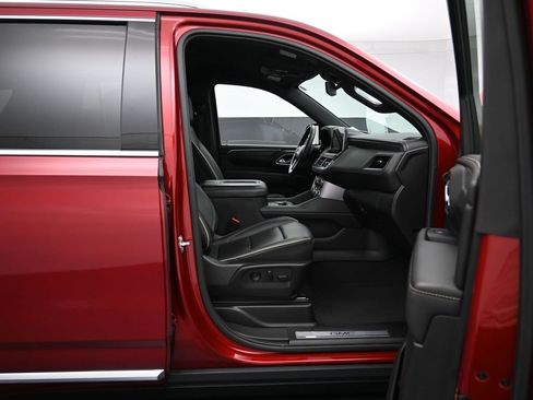 Certified 2024 GMC Yukon SLT image 29
