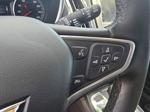 Used 2023 Chevrolet Equinox LT AWD/4WD image 26