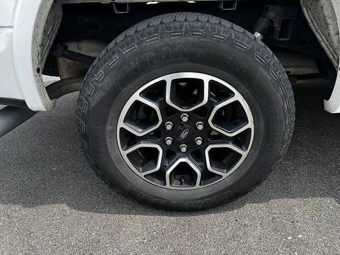 Used 2015 Ford F150 Lariat AWD/4WD image 7