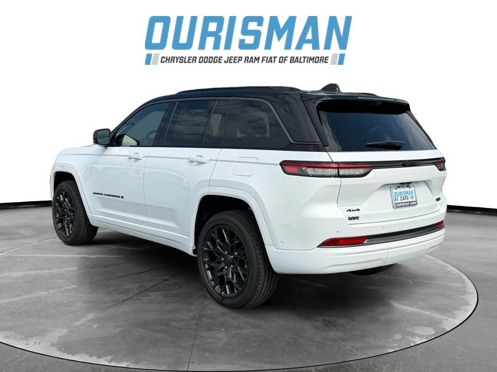 New 2026 Jeep Grand Cherokee Summit w/ Obsidian Package AWD/4WD image 4