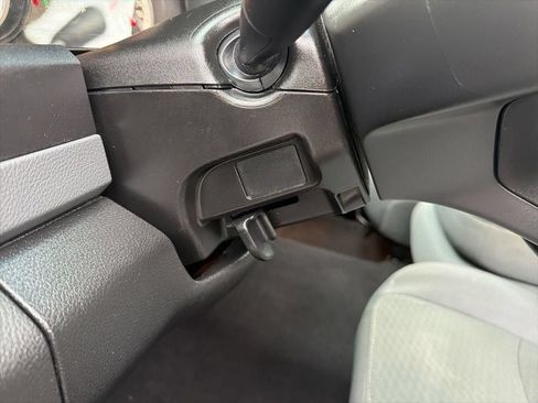 Used 2013 RAM 1500 Classic SLT RWD image 41