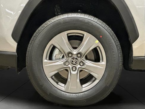 New 2025 Toyota RAV4 XLE image 33