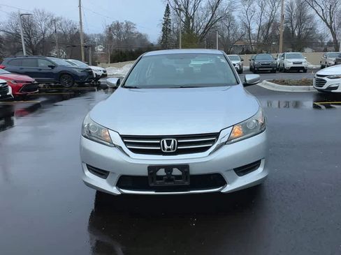 Used 2013 Honda Accord LX image 3