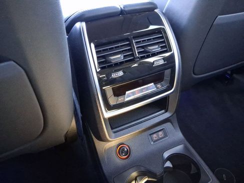 Certified 2022 BMW X7 xDrive40i w/ M Sport Package image 30