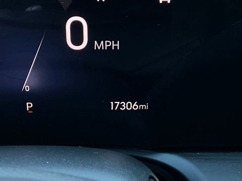 Used 2025 Buick Encore GX Preferred image 37