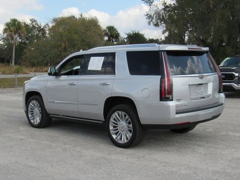 Used 2017 Cadillac Escalade Platinum image 7