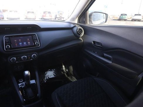 Used 2022 Nissan Kicks S image 22