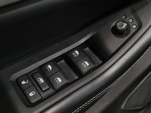 Used 2022 Jeep Grand Cherokee Limited 4xe image 27