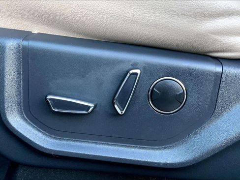 Used 2024 Ford Expedition Max Limited image 37