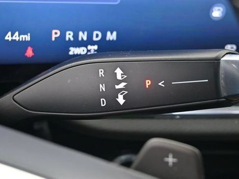 Used 2024 Buick Envision Preferred AWD/4WD image 20