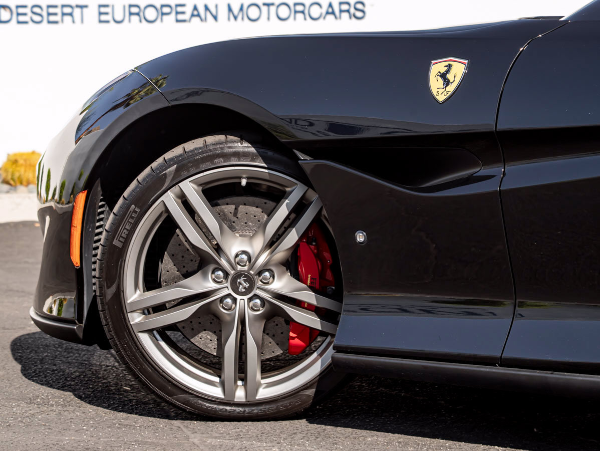 Used 2019 Ferrari Portofino RWD image 14