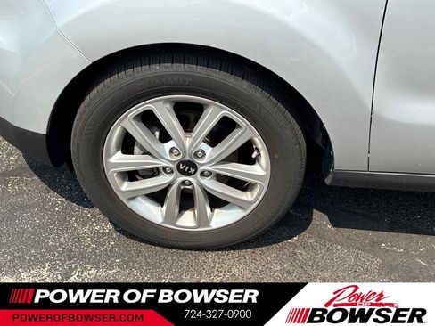 Used 2019 Kia Soul + w/ Audio Package FWD image 10
