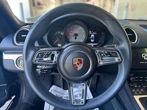 Used 2024 Porsche 718 Boxster S RWD image 15