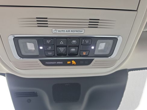 Used 2026 Lincoln Navigator Reserve AWD/4WD image 40