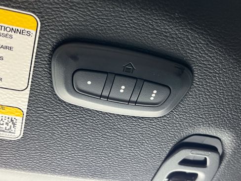 Used 2024 Jeep Wrangler Unlimited AWD/4WD image 37
