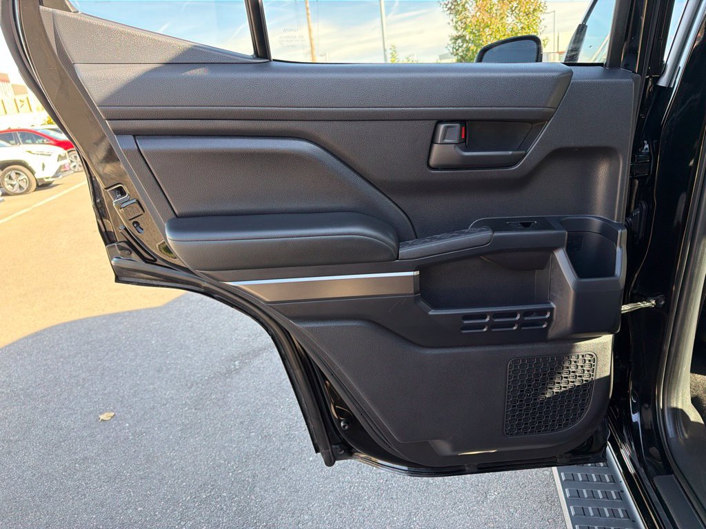 Used 2026 Toyota 4Runner SR5 AWD/4WD image 19