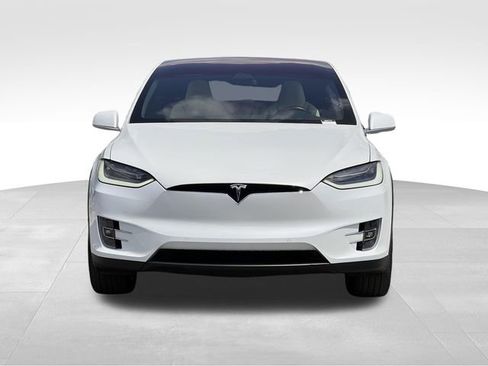 Used 2019 Tesla Model X 75D AWD/4WD image 4