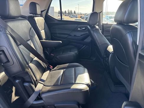 Certified 2020 Chevrolet Traverse LT w/ LT Premium Package image 24