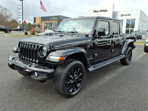 Used 2023 Jeep Gladiator Overland image 8