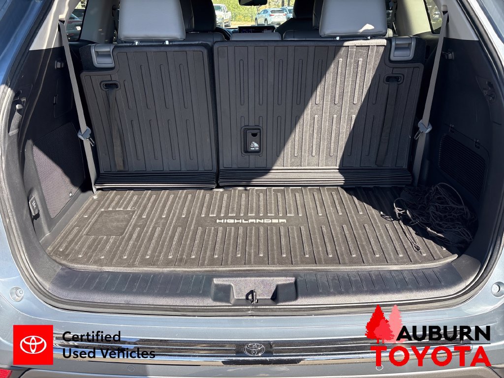Certified 2022 Toyota Highlander Platinum AWD/4WD image 20