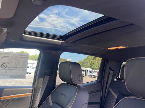 New 2026 GMC Canyon Denali AWD/4WD image 18